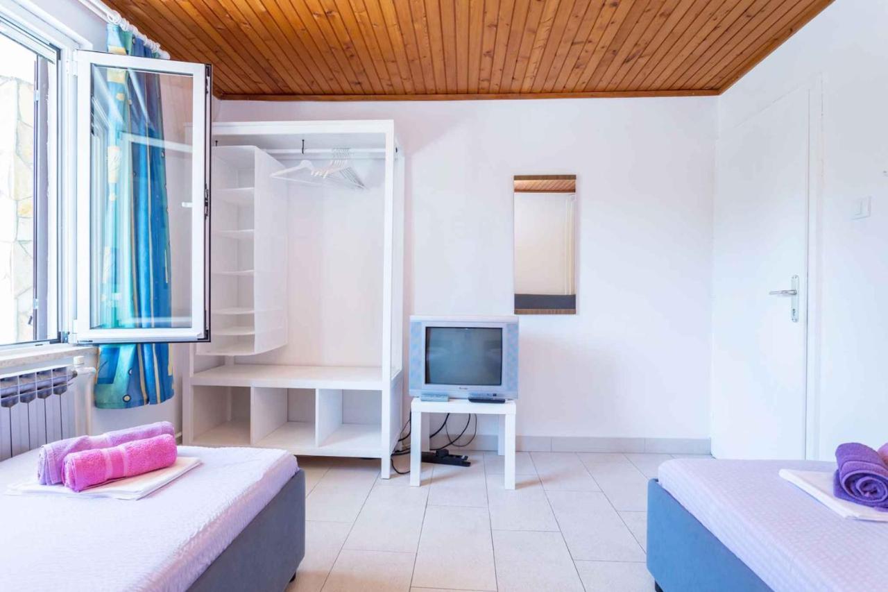 Mali Losinj Apartment 8 Bagian luar foto
